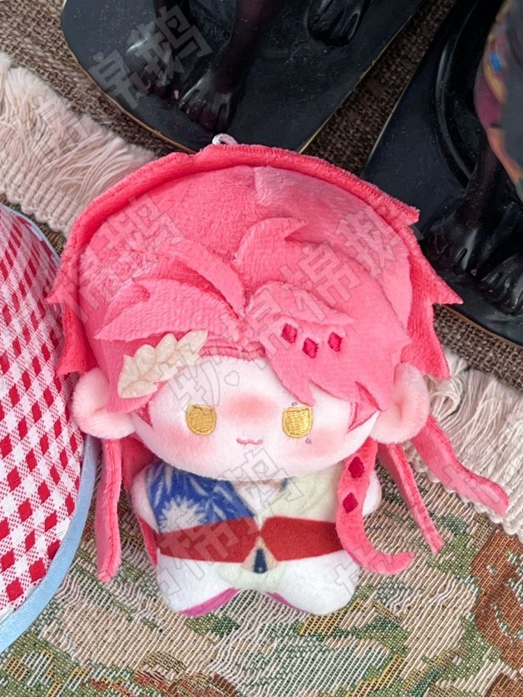 Muñeco de peluche de 10 cm de  - Anime Merchandise For Sale reseña y precio